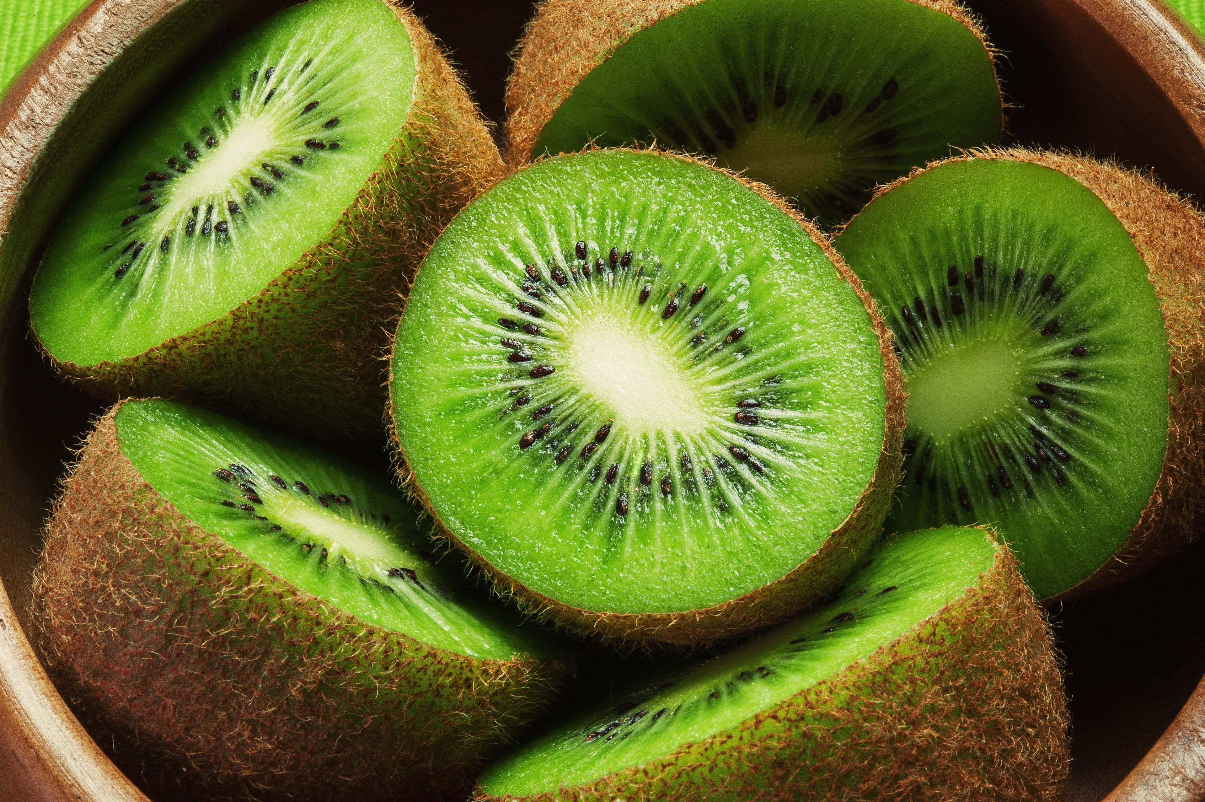 Tutti i benefici del kiwi, il "frutto della salute"