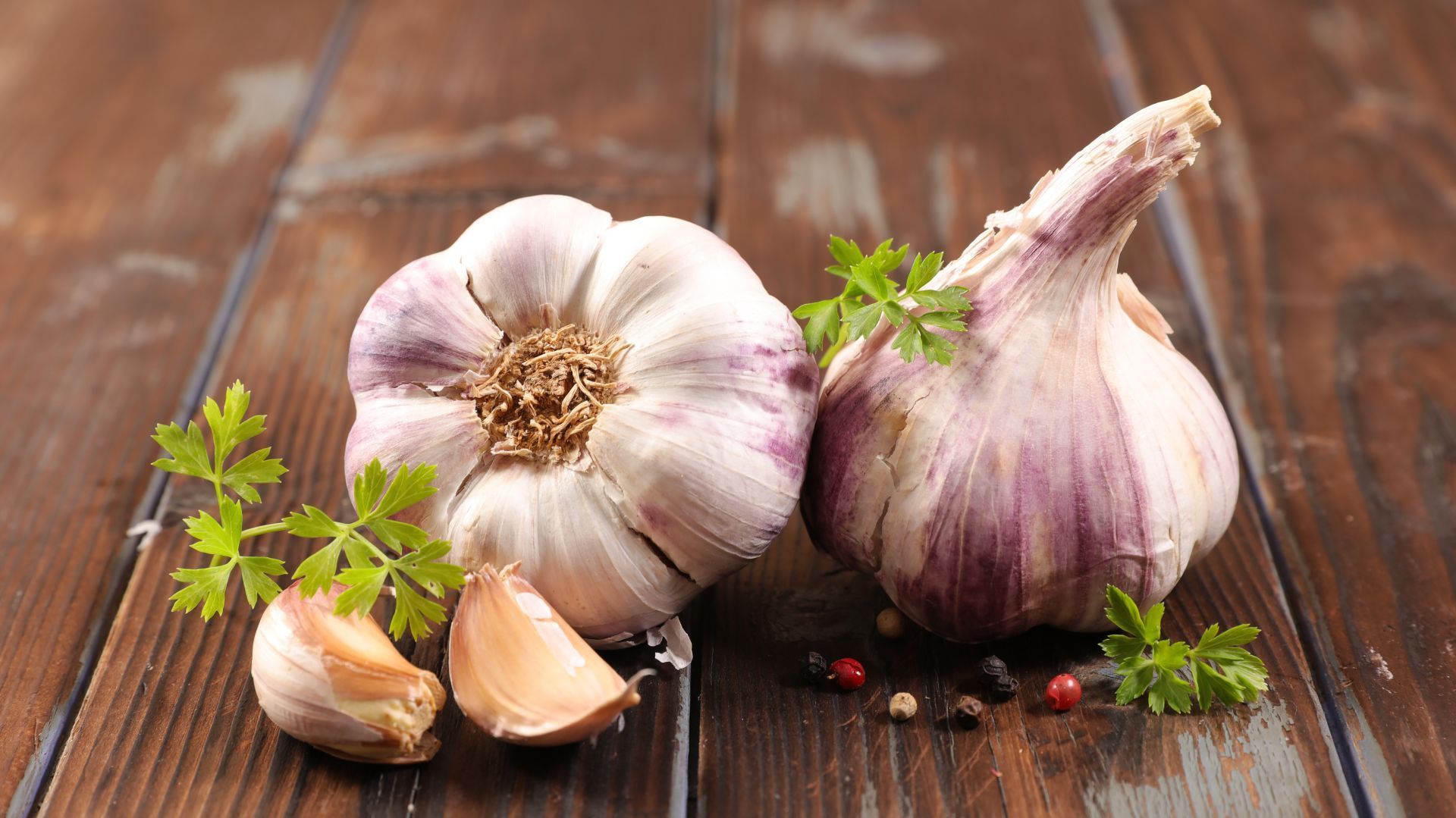 Aglio: proprietà e fitoterapia